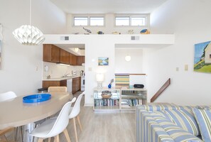 Townhome, 4 Bedrooms | Ruang tamu