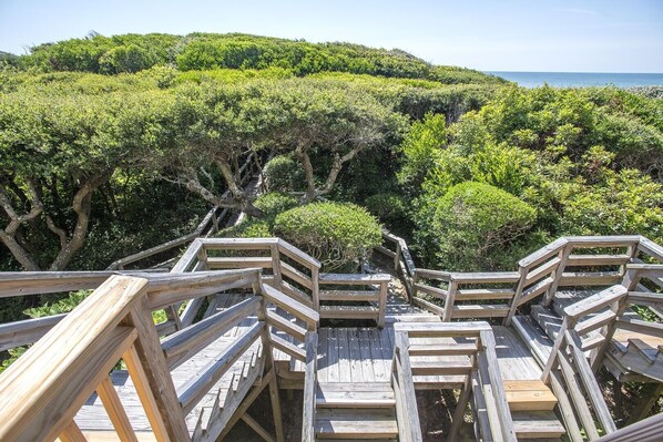 Townhome, 4 Bedrooms | Property grounds - Ocean Grove J2 4 Bedroom Condo by RedAwning (Pine Knoll Shores)