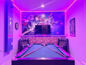 House, 5 Bedrooms | Game room