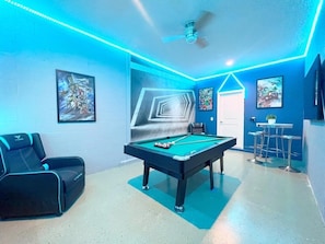 House, 5 Bedrooms | Game room