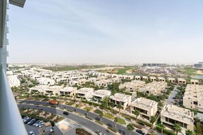 1 bedroom - Neat Studio at Carson C (Dubai)