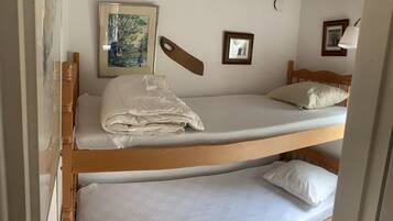 House | 3 bedrooms, free WiFi