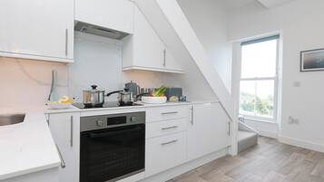 Fridge, dishwasher, electric kettle, toaster
