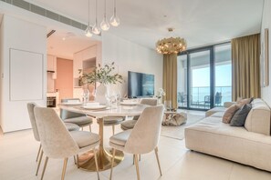 Apartment, Smoking | 3 bedrooms