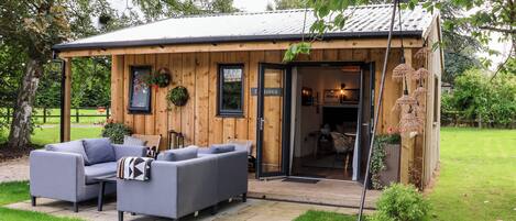 Cottage | Property grounds