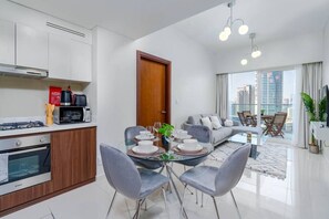 2 bedrooms - Delightful 2BR Apartment at Reva Residences (Dubai)