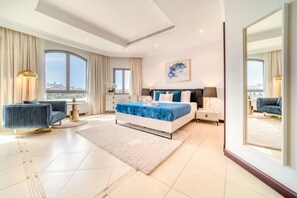 วิลล่า, สูบบุหรี่ได้ | 5 ห้องนอน