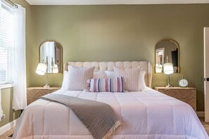 5 室のベッドルーム、アイロン / アイロン台、旅行用ベビーベッド、WiFi (無料)