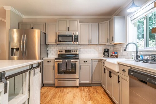 Entire Home - Walkable to Downtown Southern Pines - Local Gem