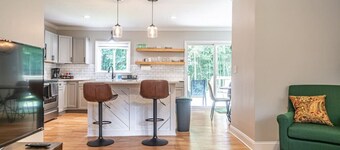 Entire Home - Walkable to Downtown Southern Pines - Local Gem