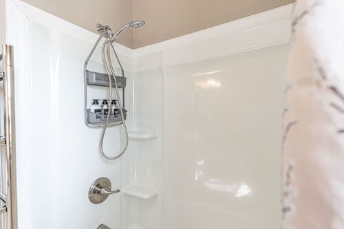 Fayetteville Home Away from Home, Pet Friendly
