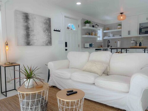 Solitude at The Shire 255 - Unit D - Downtown!