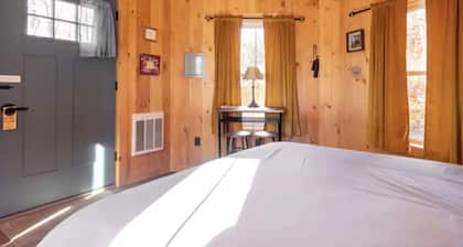 Treehouse at Wise Pines- SoBo