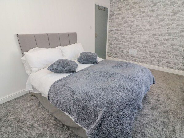 2 bedrooms, individually decorated, individually furnished, free WiFi - 2 Brook Street (Clitheroe)