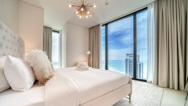 House, Smoking - Cityscape and Majestic Retreat at Address JBR (Dubai)
