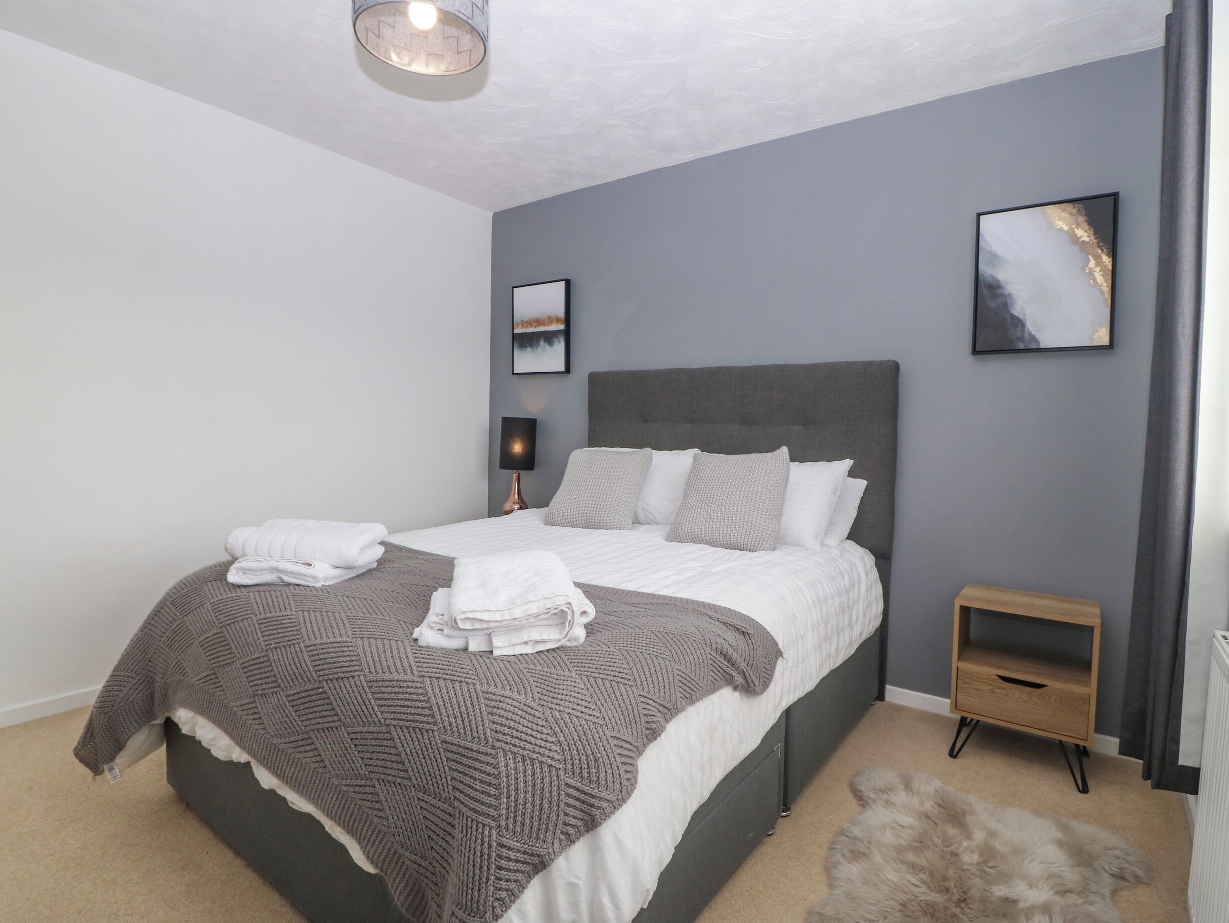 2 bedrooms, individually decorated, individually furnished, free WiFi