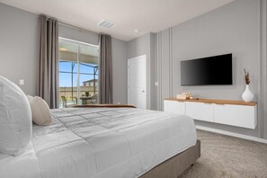 5 bedrooms, iron/ironing board, WiFi, bed sheets - 5 Bedrooms/ 5.5 Bathrooms/ Windsor Island (1131 AB) (Davenport)