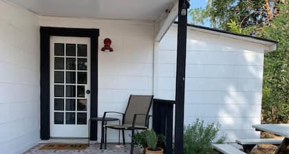 2 Bedroom Cottage in Paso Robles