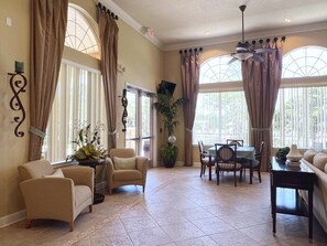 Maison, 4 chambres | Intérieur