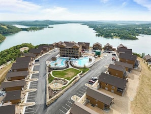 Exterior - Lazy River+Pools+Hot Tub+Theater+Views, Sleeps 22 (Kimberling City)
