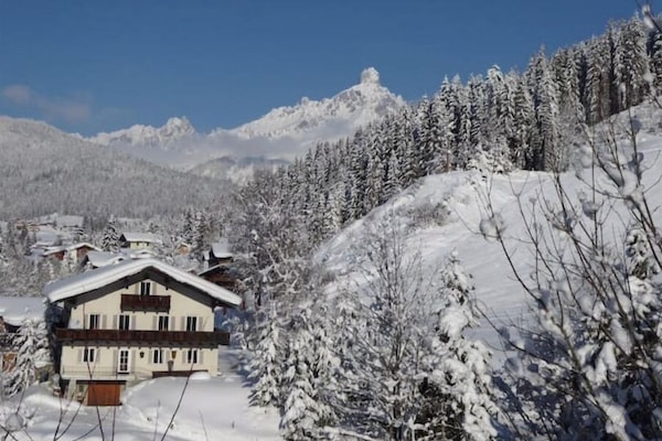 Forsthaus with Bischofsmütze