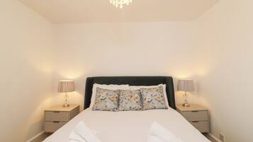 2 bedrooms, WiFi (free), individually decorated, individually furnished