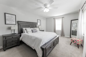 4 Schlafzimmer, Bügeleisen/Bügelbrett, kostenloses WLAN, Bettwäsche