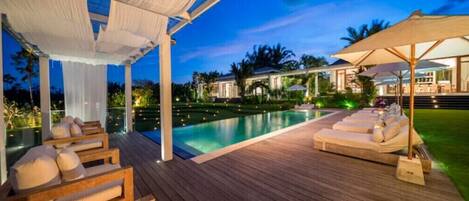 Alberca al aire libre