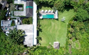 Exterior - Luxury Spacious Family 5BR Villa Big Pool & Garden (Canggu)