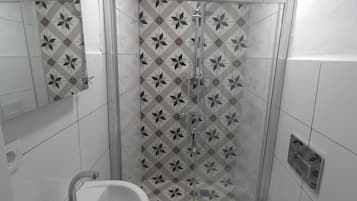 1 habitación, escritorio, sistema de insonorización y wifi gratis