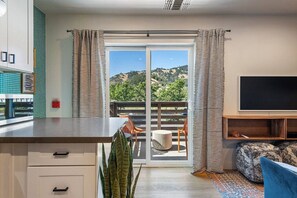 Smart TV - Fully furnished apartment tucked away on-site at UpValley Inn & Hot Springs (Calistoga)