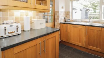 Fridge, dishwasher, electric kettle, toaster