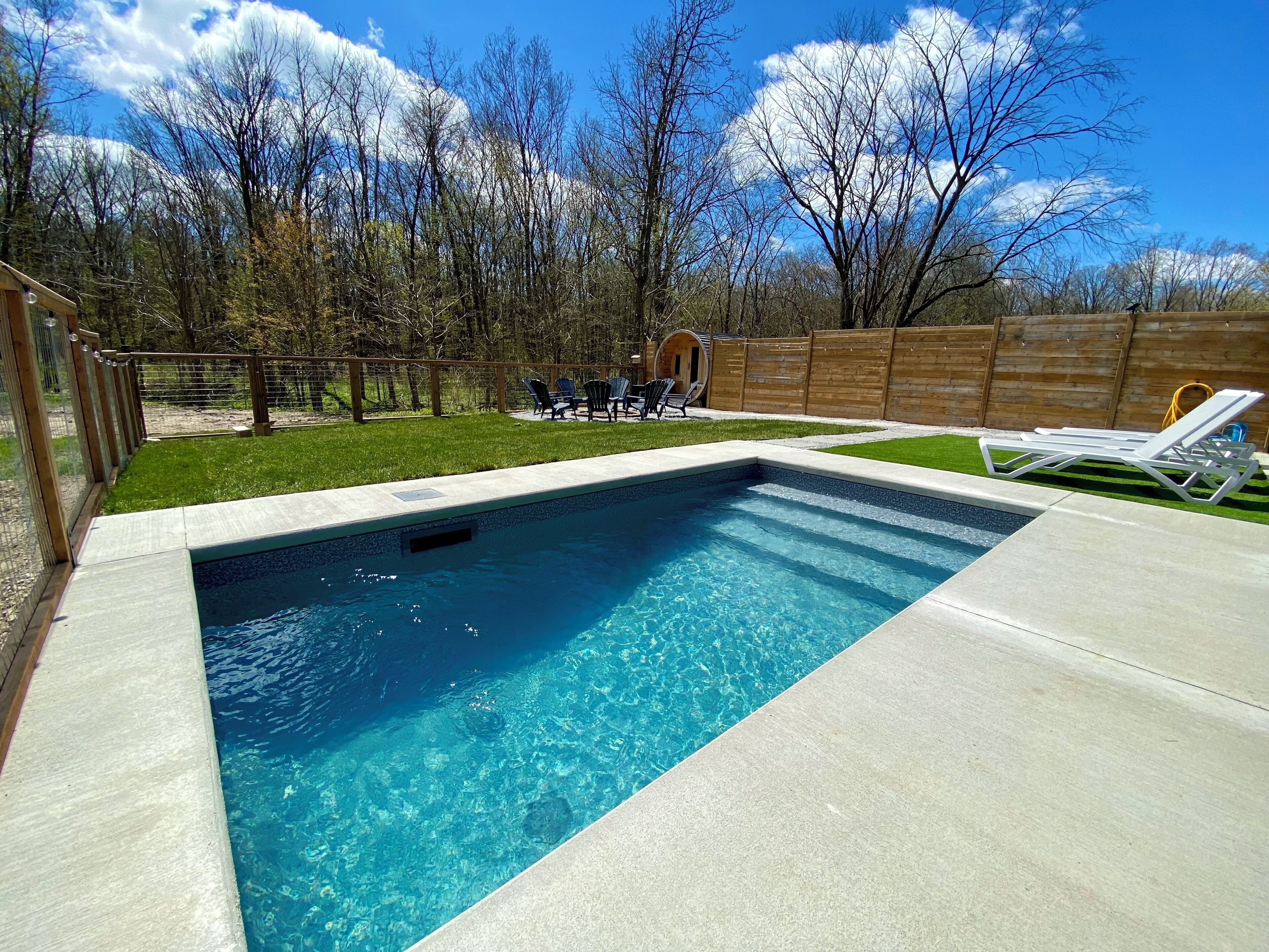 Outdoor pool, a heated pool