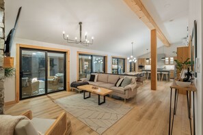 Smart TV, fireplace, video games, ping pong