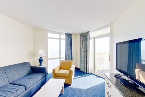 TV, DVD player, video library - 18th floor oceanfront condo w/ balcony, central AC, shared pool, shared hot tub (North Myrtle Beach)