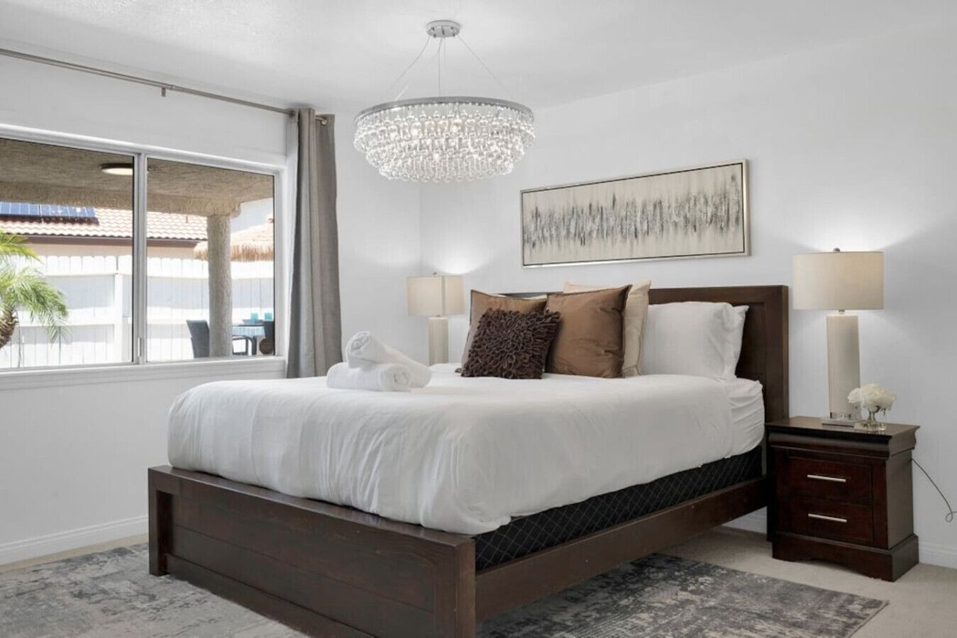 3 Schlafzimmer, Schreibtisch, Bügeleisen/Bügelbrett, Reisekinderbett