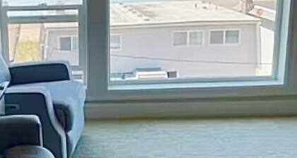 Bella Vita: 2 Bed 2 Bath: Beach: Fireplace:
Pet-Friendly