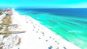 In Strandnähe, Liegestühle