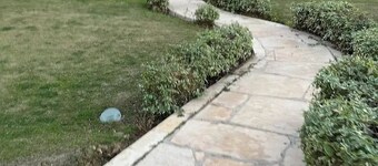 Enchanting garden studio fully airconditioned