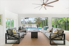 Terrace/patio - Luxe Lakeside Living: Stunning Home w/ Pool & Spa (Naples)