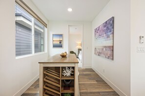 Interior - 3 Story Condo with Rooftop Area.  Just one block from the beach! (Oceanside)