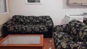 Unclassified image, 2 of 7, button - Den Apartment (Sarandë)