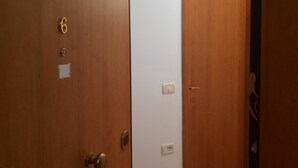 Unclassified image, 3 of 7, button - Den Apartment (Sarandë)