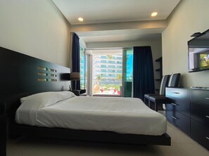 2 bedrooms, iron/ironing board, WiFi, bed sheets - 115B - 1BR/1 Bath at Seaspray Condos on Okaloosa Island, Fort Walton Beach, Fl (Puerto Vallarta)