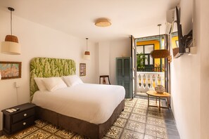 In-room safe, individually decorated, individually furnished - Al Alma Apart-Suites (Cartagena)