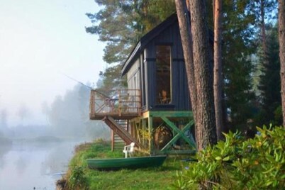 Dragon house in the tree. Sauna/Hot tube.