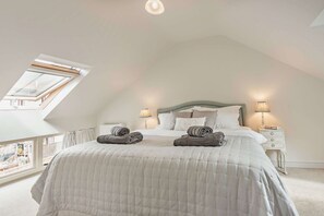 3 chambres, fer et planche à repasser, lit de bébé portatif, Wi-Fi