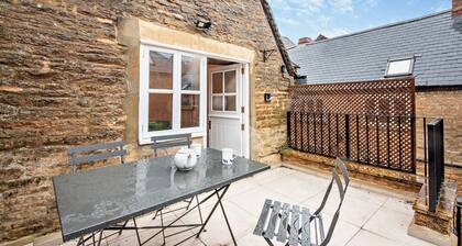 Charming family friendly property in the Cotswolds - The Haven
