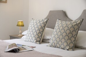 2 chambres, lit parapluie, Wi-Fi, draps fournis