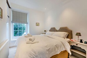 2 bedrooms, travel crib, WiFi, bed sheets